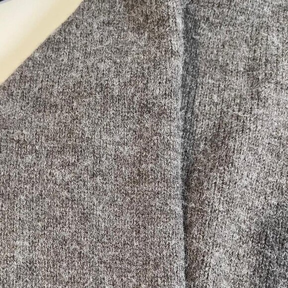 brandy melville dark gray wool relaxed fit oversized sweater winter grandpa - Picture 2 of 6